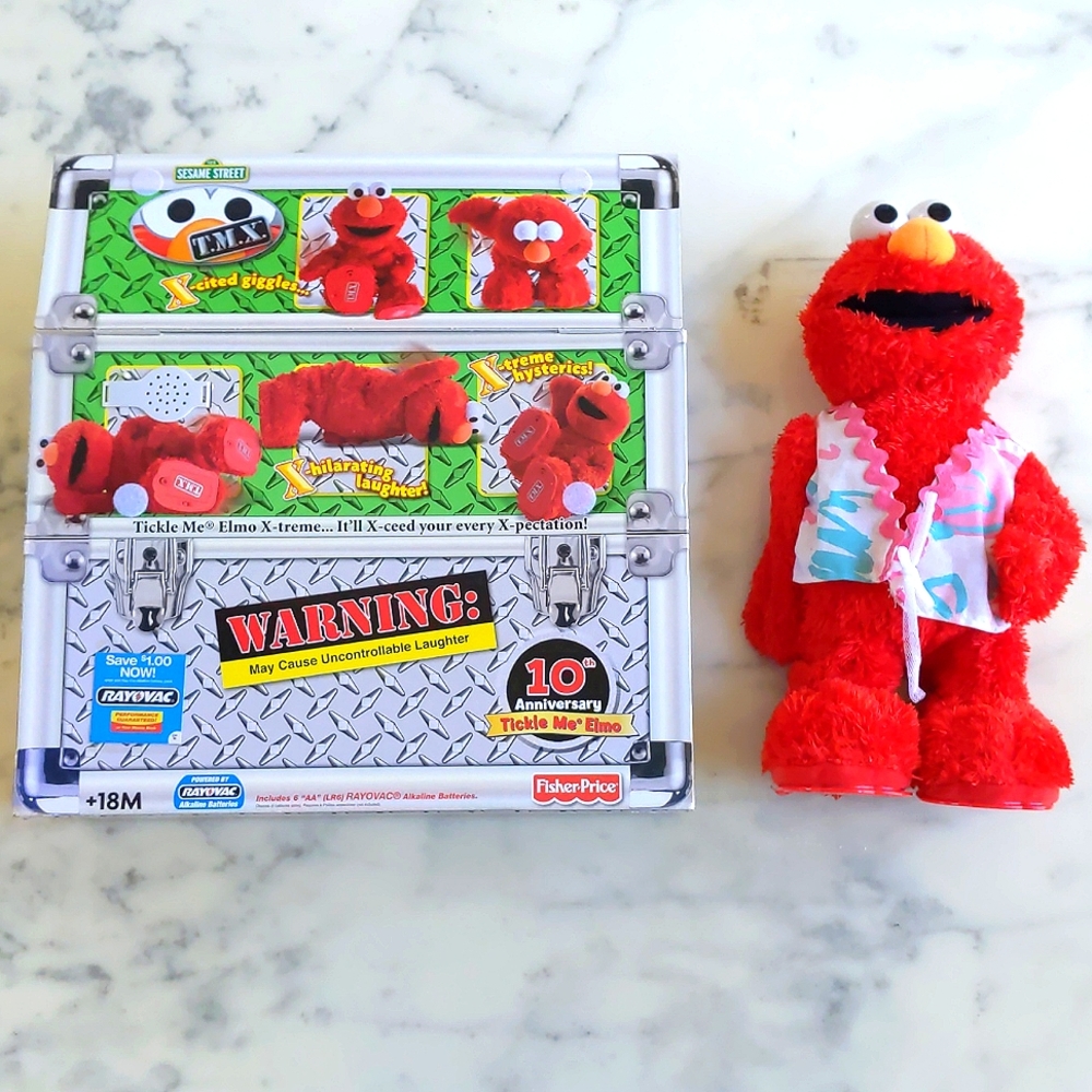 NWT.2006 Fisher-Price Sesame Street Workshop TMX 10th Anniversary Tickle Me Elmo